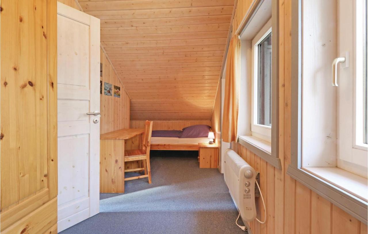 Cozy Home In Rechlin With Wifi Extérieur photo