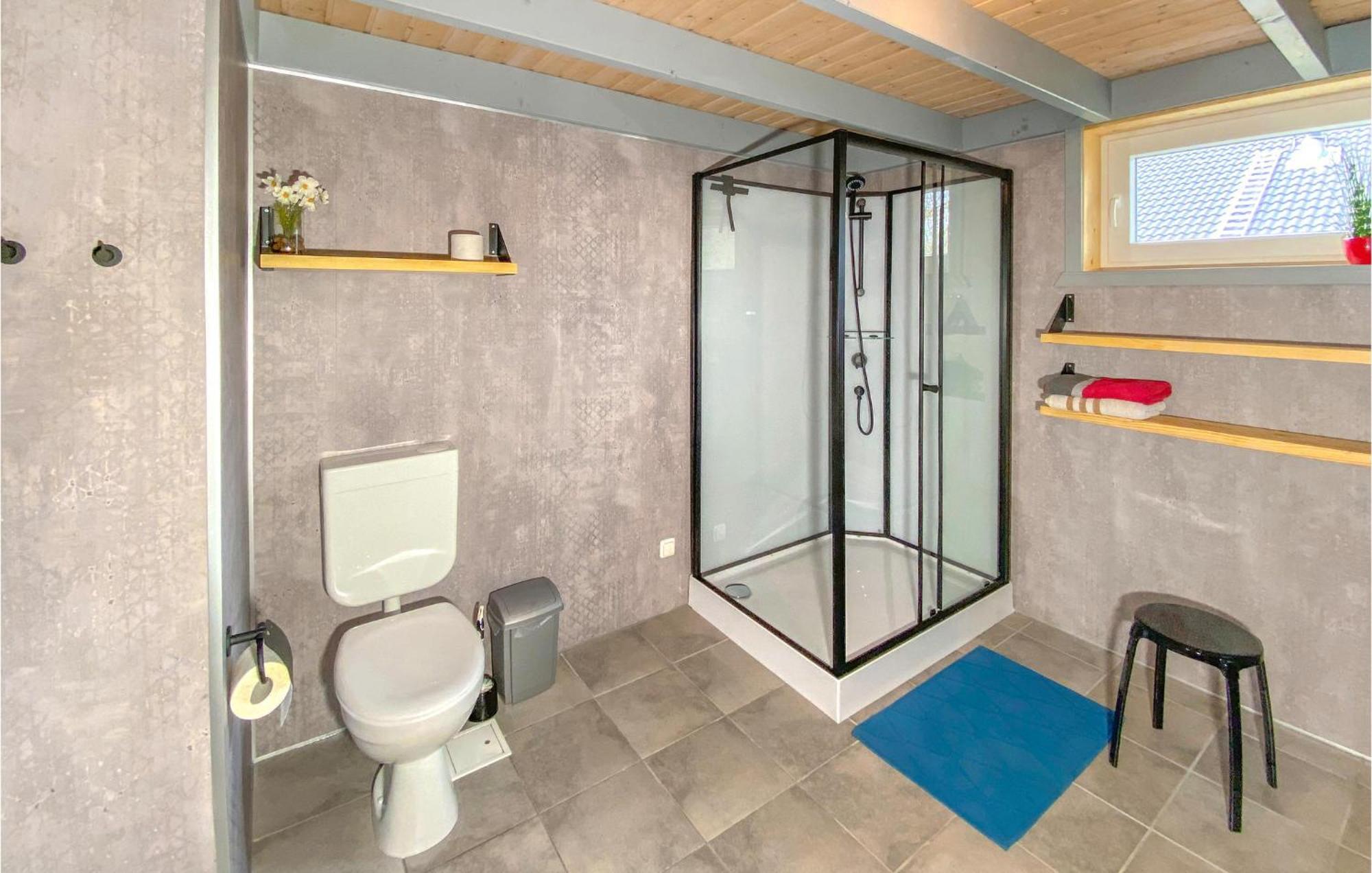 Cozy Home In Rechlin With Wifi Extérieur photo